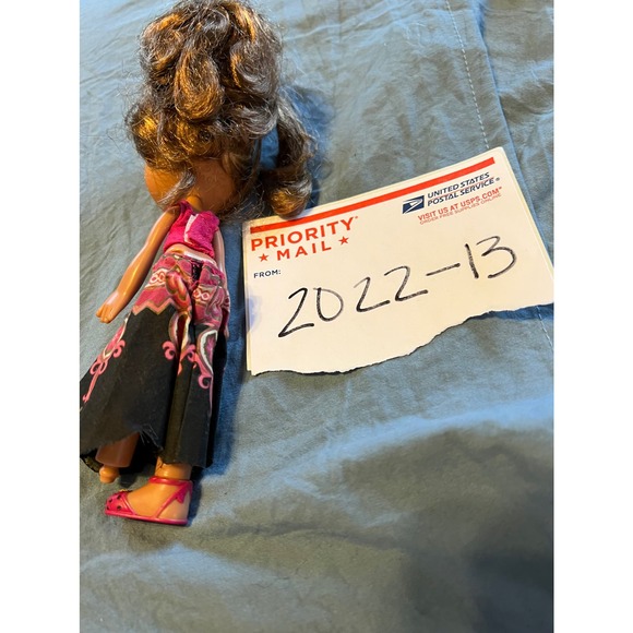 MGA Bratz kids doll Yasmin brown hair - Picture 2 of 2